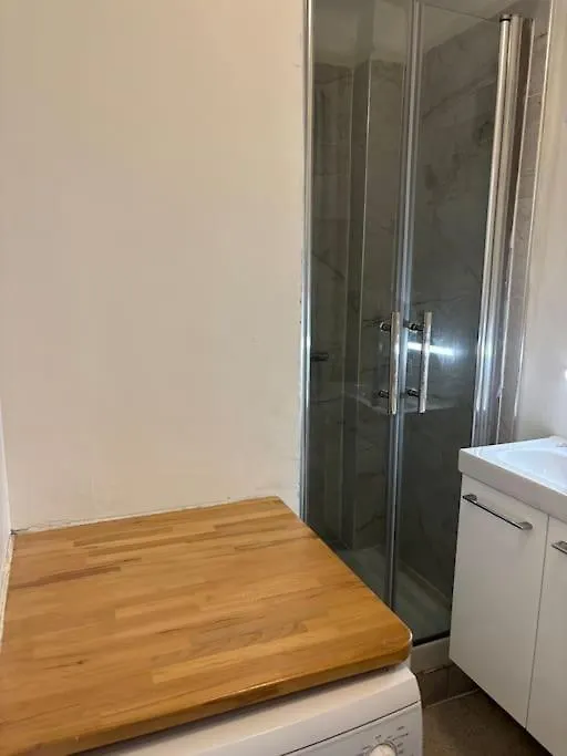 Studio Climatise - 3Min A Pied Gare Saint Charles - 15 Min A Pieds Du Vieux Port Marseilles 0*,
